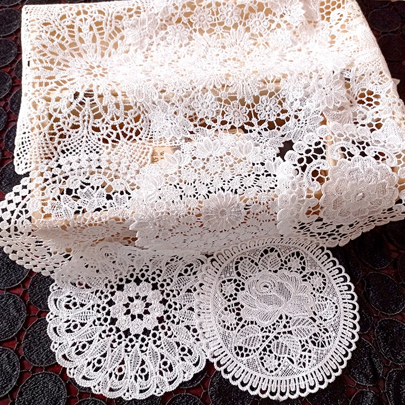 Factory Hot Sale Custom High Quality 100% Cotton Lace Tablecloth Table Cover Thick Tea Coaster for Home Party Decoration Lace Doily